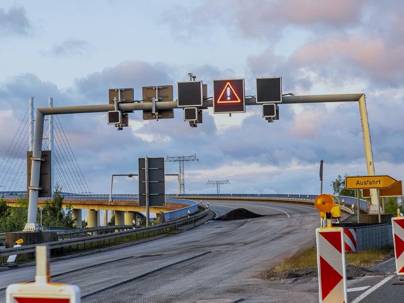 Entä kuumasinkityt liikennepylväät?
